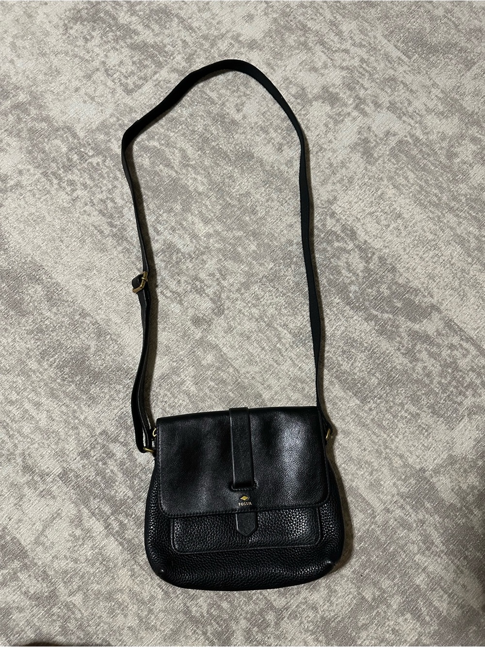 Fossil Black Pebbled Leather Crossbody Bag with Gold Hardware